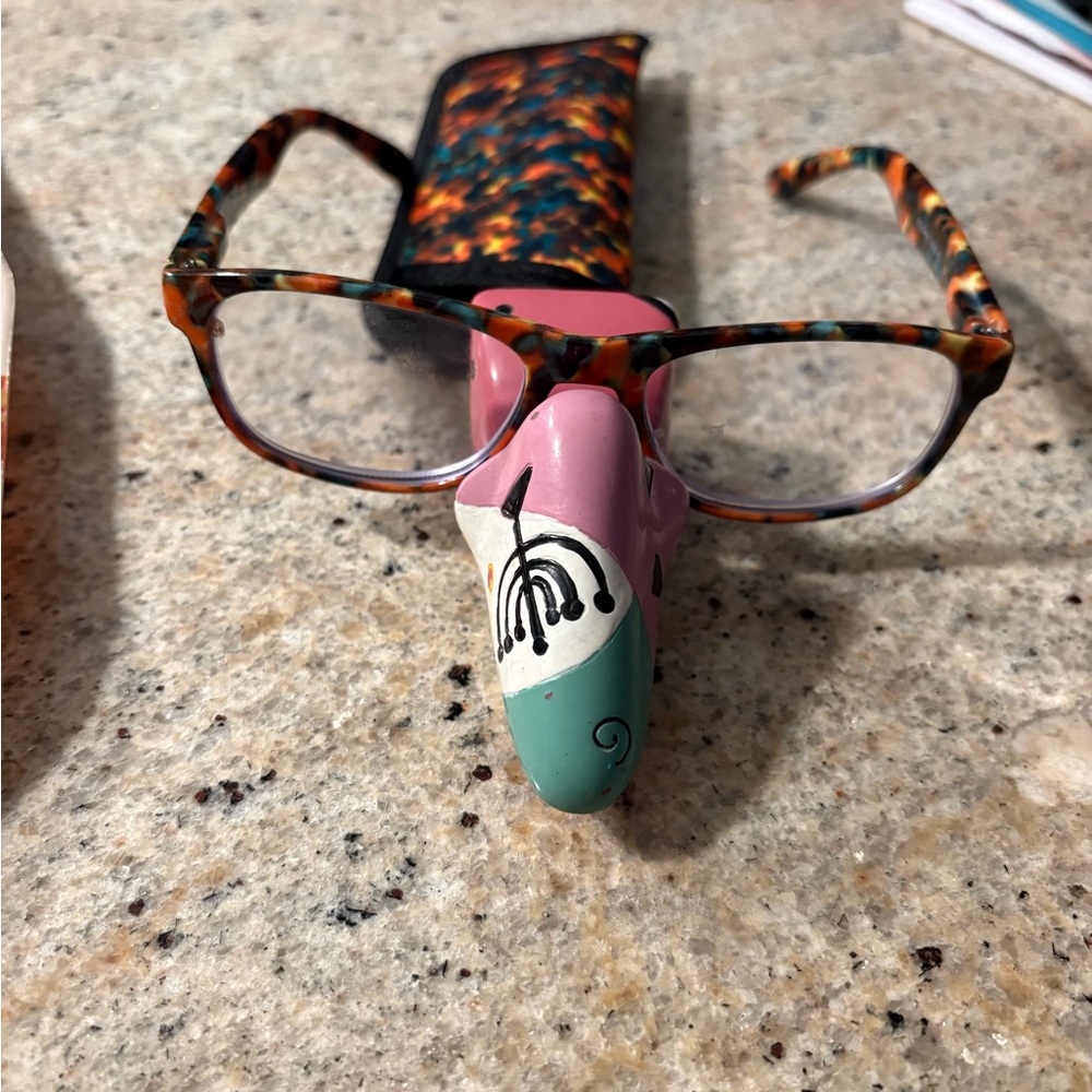 Whimsical Tortoiseshell adult glasses!  Strength in pic!  Brand new with case!